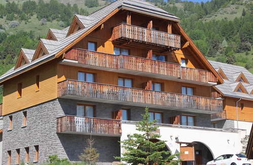 Pra Loup Apartment | Studio with balcony and parking in Pra Loup
