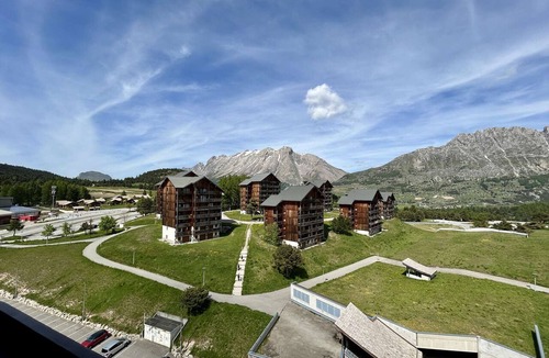 Saint-Etienne-en-Devoluy Apartment | Studio with mountain view - 5 guests
