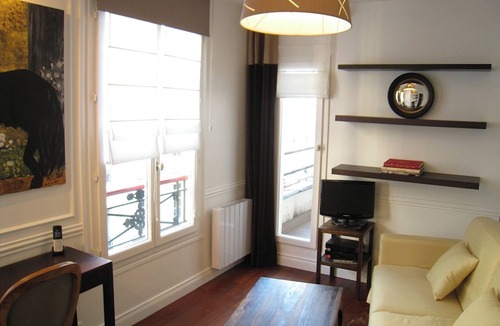 L'Europe Apartment | Studio with terrace - Centre de Paris