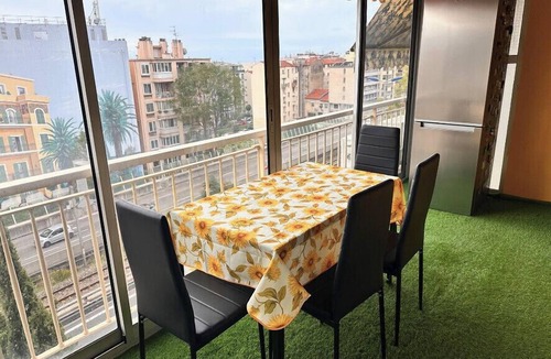 La Madeleine Apartment | Studio with veranda, 5min walk to the beach