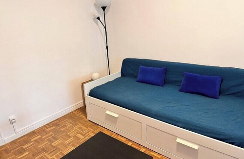 La Madeleine Apartment | Studio with veranda, 5min walk to the beach