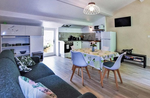 Bonlieu-sur-Roubion House | Stunning home in Bonlieu sur Roubion