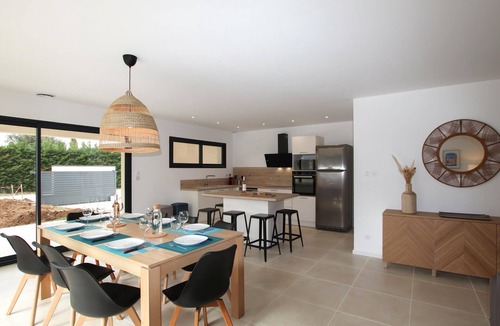 La Begude-de-Mazenc House | Stunning home in La Bégude de Mazenc