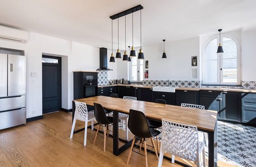 Libourne Apartment | Stunning loft 5 minutes from Saint-Émilion