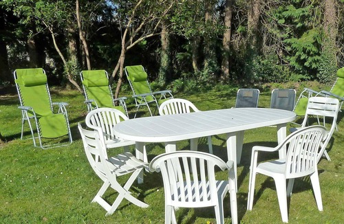 Altillac House | Stunning private villa for 6 guests with WIFI, TV, terrace, pets allowed and panoramic view