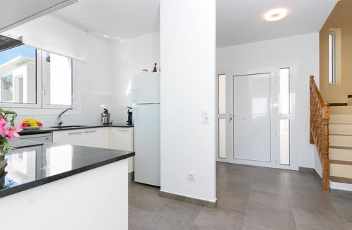Almadraba-Canyelles House | Stunning private villa for 6 guests with WIFI, A/C, TV, terrace and panoramic view