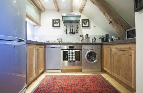 Cazillac House | Stunning Renovated 1 bedroom Barn in the grounds of an ancient Mill , 90sq.m