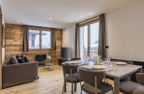 Chamonix City Centre Apartment | Sublime 6pax | MtBlanc View | Central | Parking |3