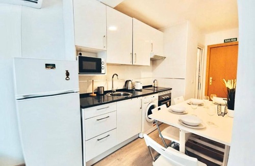 Prosperidad Apartment | Subway Avenida de America 07 (1 bedroom apartment)