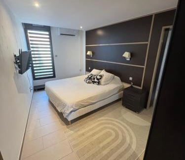 Alenya Apartment | Suite bien être Spa - Terrasse 40m2 à - 7mn des plages