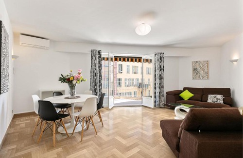 Vernier Apartment | Suite de Dijon FSHH
