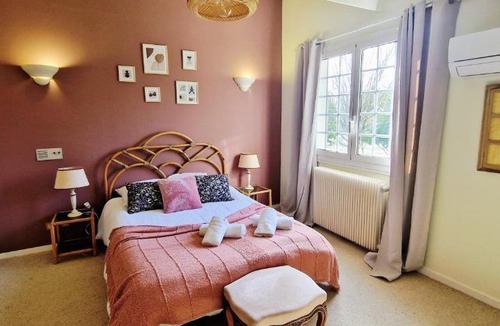Gaillan-en-Medoc Bed & Breakfast | Suite Demoiselle du Château