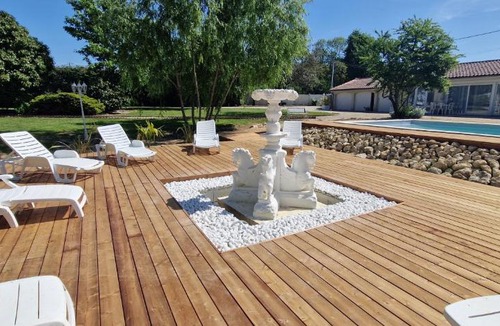 Gaillan-en-Medoc Bed & Breakfast | Suite Demoiselle du Château