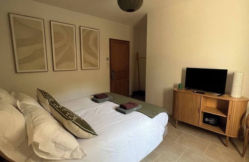 Villelongue-dels-Monts Bed & Breakfast | SUITE L'Olivier