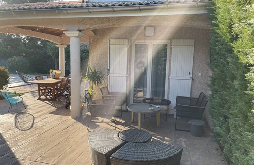 Genas House | Suite Parentale Avec Douche et Toilettes Privées Attenant. A 5 Minutes Deurexpo