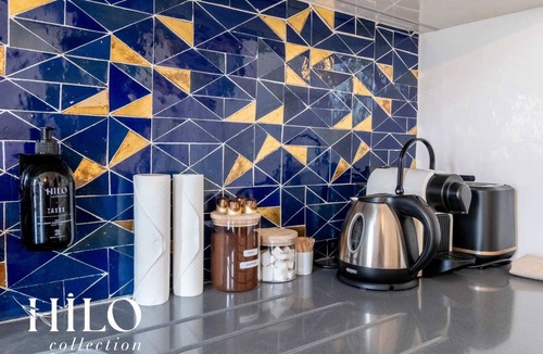 2nd Arrondissement Apartment | Suite Paris Zola by HILO Collection