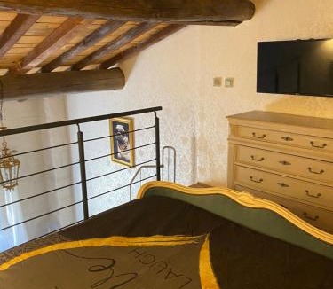Vauvert Apartment | Suite royale avec en options jacuzzi, dîner aux chandelles et petit déjeuner
