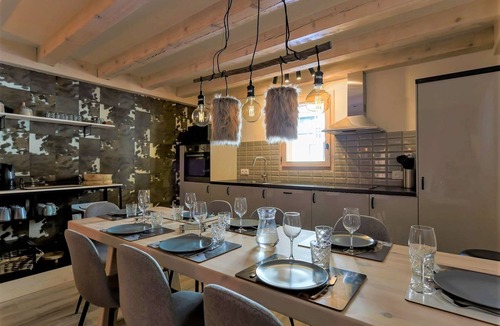Val-Thorens Ski Chalet | Sumptuous chalet of 130 m2 for 11 guests it is facing full with a view of the mountains