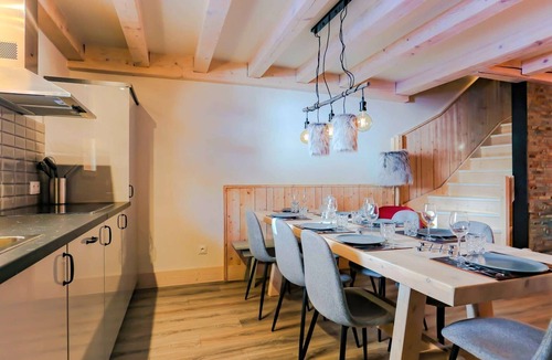 Val-Thorens Ski Chalet | Sumptuous chalet of 130 m2 for 11 guests it is facing full with a view of the mountains