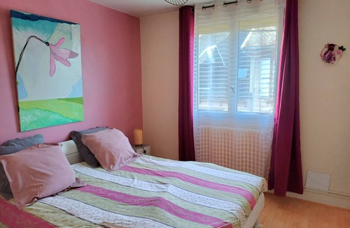 Aurillac Apartment | Sunny apartment with balcony near train station, hospital, Prisme.