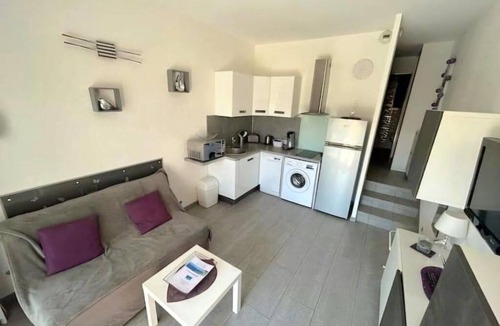 Le Lavandou Apartment | Sunshine at the Lavandou Apartment