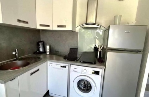 Le Lavandou Apartment | Sunshine at the Lavandou Apartment