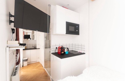 Quartier du Mail Apartment | Super central ministudio self-checkin murphy bed