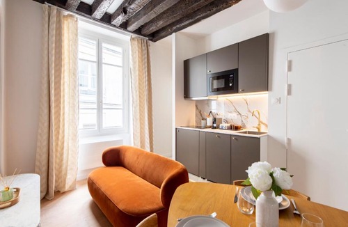 Les Halles Apartment | SUPER CENTRAL - Montorgueil - Designer Studio