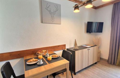 Bergers Apartment | Super studio - Piscine - Parking couvert - Pied des pistes