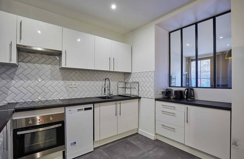 Strasbourg -Saint-Denis Apartment | Superb 3 bedroom flat in the Center of Paris