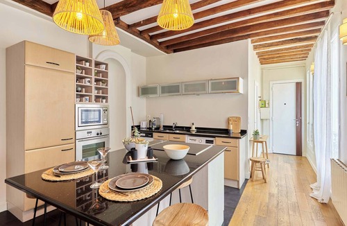 Enfants-Rouges Apartment | Superb Apartment Center of Paris Le Marais
