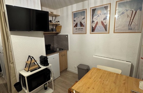 Mont-de-Lans Apartment | Superb Cosy and Warm Studio Near Belle étoile chairlift