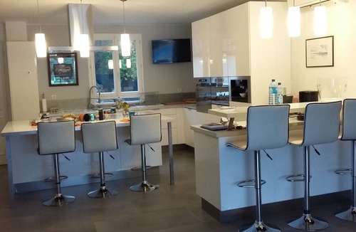 Preconil Villa | Superb family villa close to the center of beautiful LE PLAN DE LA TOUR.