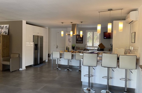 Preconil Villa | Superb family villa close to the center of beautiful LE PLAN DE LA TOUR.