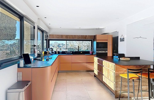 Cabries Villa | Superb modern villa overlooking the Ste Victoire between sea and mountains