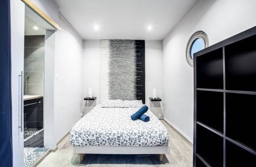 Le Pharo Apartment | Superbe T2 de Standing au Pharo - Air Rental