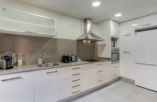 Hostafrancs Apartment | Sweett | Callao I - Three Bedroom Apartment, Sleeps 7