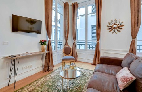 Faubourg-du-Roule Apartment | Sweett | Champs-Elysees I