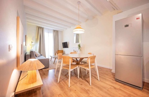 Gothic Quarter Apartment | Sweett | Gothic III - Three Bedroom Apartment, Sleeps 7