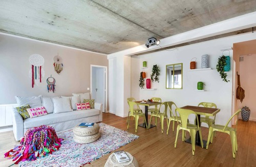 Quartier Saint-Georges Apartment | Sweett | Milan IV - Three Bedroom Apartment, Sleeps 8