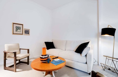 La Nova Esquerra de l'Eixample Apartment | Sweett | Rocafort 304