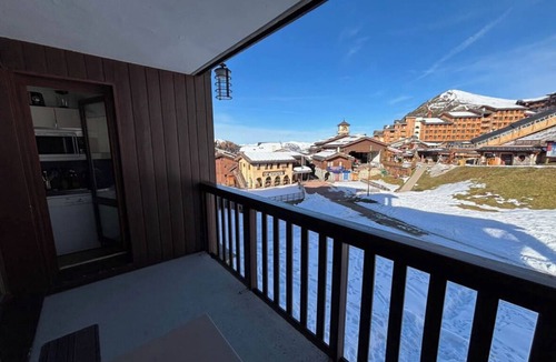 La Roche Apartment | T2 apartment at the foot of the slopes in Belleplagne!