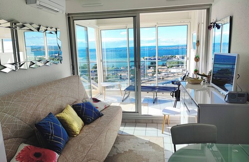 Sete Apartment | T2 Avec Piscine, Parking, Wifi, Netflix, Clim, Terrasse Vue Extra !