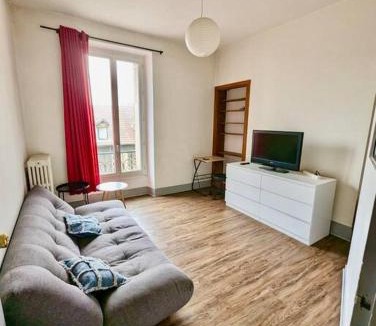 Quartier Chorier-Berriat Apartment | T2 Berriat - Proche Gare & Centre - Tout Equipé avec Wifi