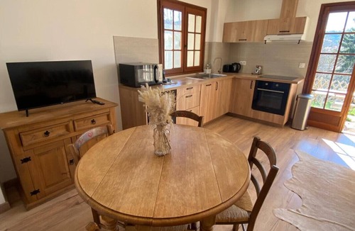 Beuil Apartment | T2 cosy avec cheminée et terrasse - 5 min Valberg