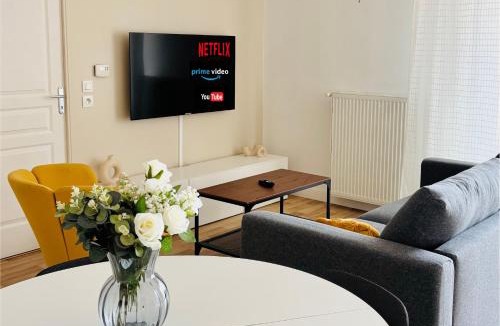 Villeurbanne Apartment | T2 cosy, calme avec balcon, parking et Netflix