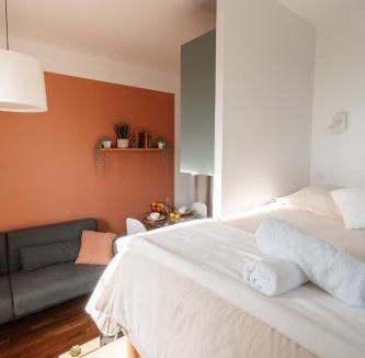 Les Gondoles Apartment | T2 design refait à neuf RER C direct Paris