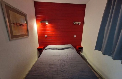 Allevard Apartment | T2 furnished - 29m2 - Opposite the thermal baths - Balcony and swimming pool