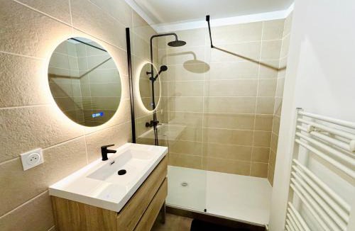 Vals-les-Bains Apartment | T2 proche Thermes Vals Idéal curistes et familles