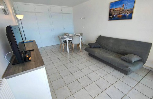 Le Port Apartment | T2 rénové face mer avec balcon au Canet-Plage, 4 pers - FR-1-696-127